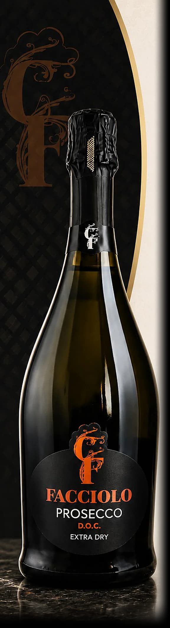 Facciolo Prosecco D.O.C. Extra Dry — bottle photographed for the Vindagra portfolio book